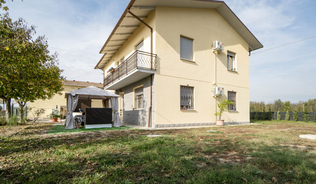 esterno3